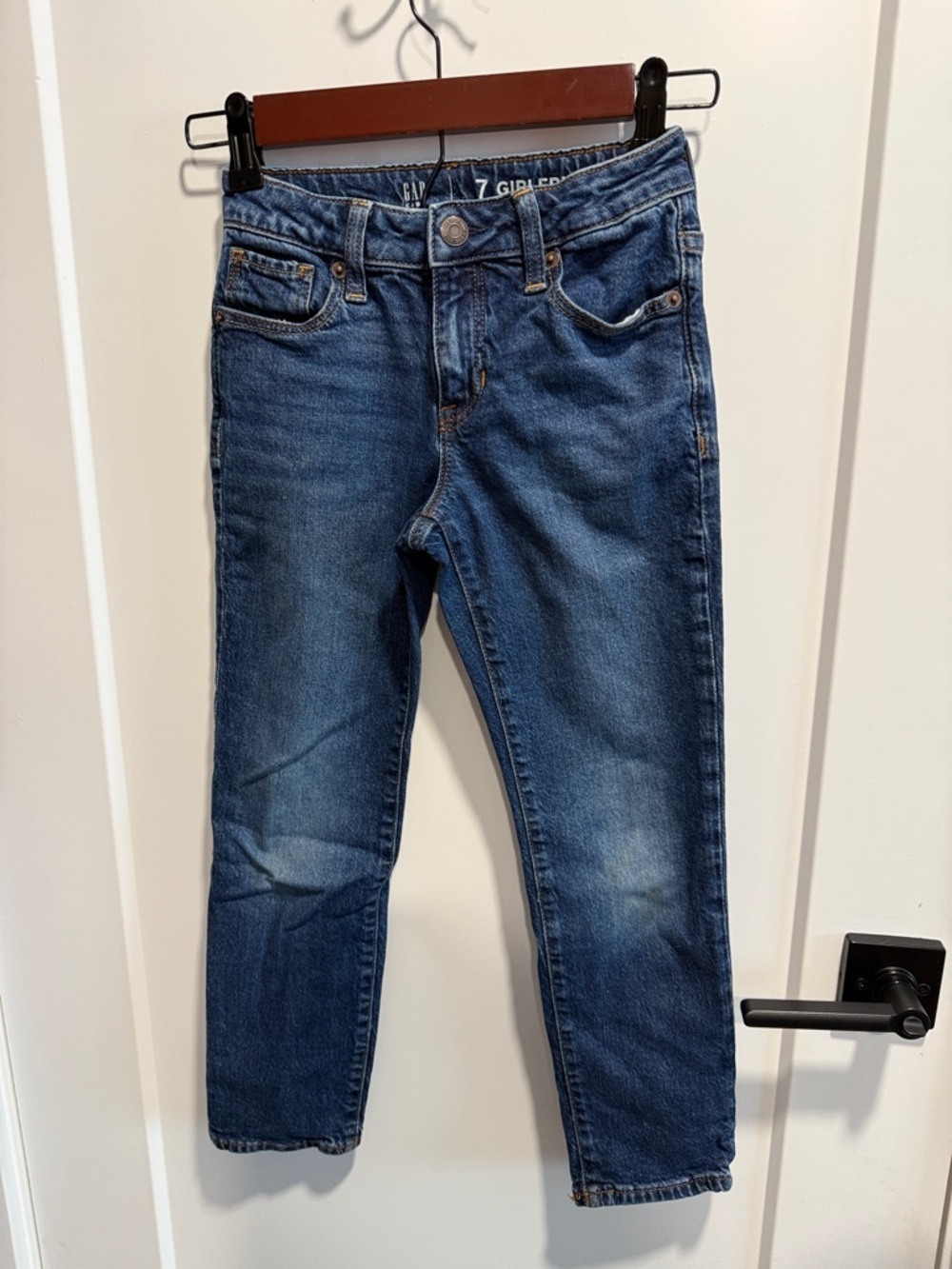 GAP Girlfriend Mid-Blue Loose Jeans Size 7